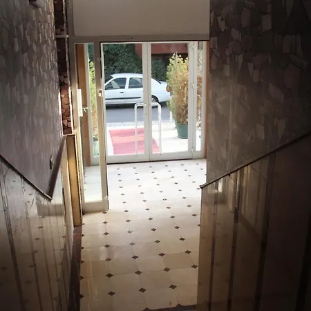 Hostel Alme Adliye *